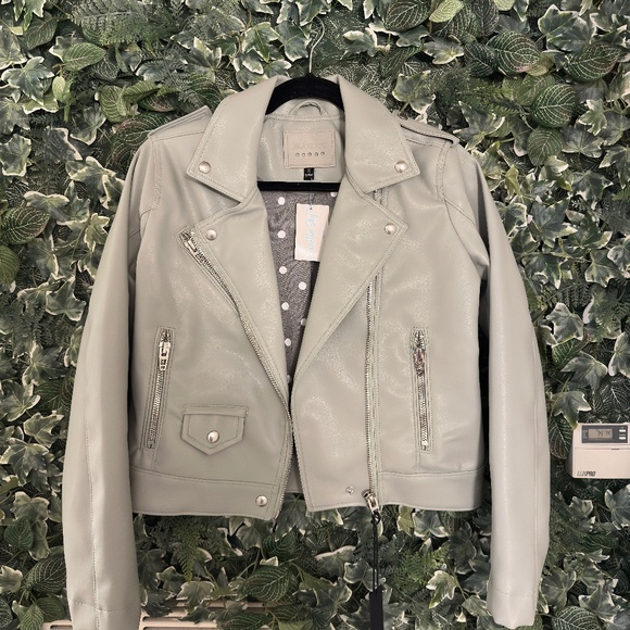 BlankNYC Play Act Faux Leather jacket nwt - Picture 3 of 10